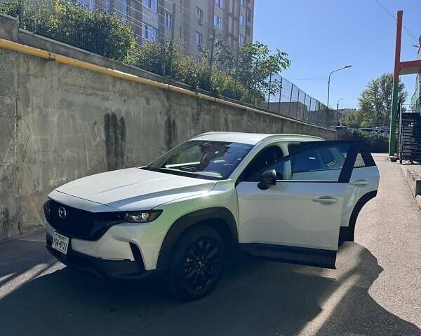 Белый Мазда CX-50, объемом двигателя 2.49 л и пробегом 5 тыс. км за 25400 $, фото 19 на Automoto.ua
