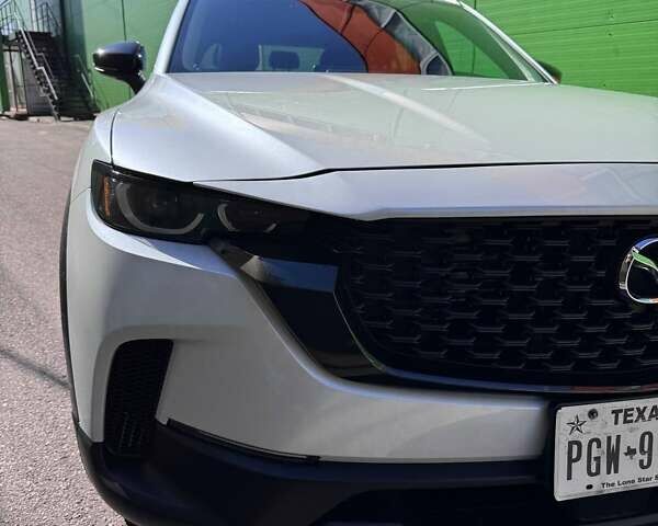 Белый Мазда CX-50, объемом двигателя 2.49 л и пробегом 5 тыс. км за 25400 $, фото 8 на Automoto.ua