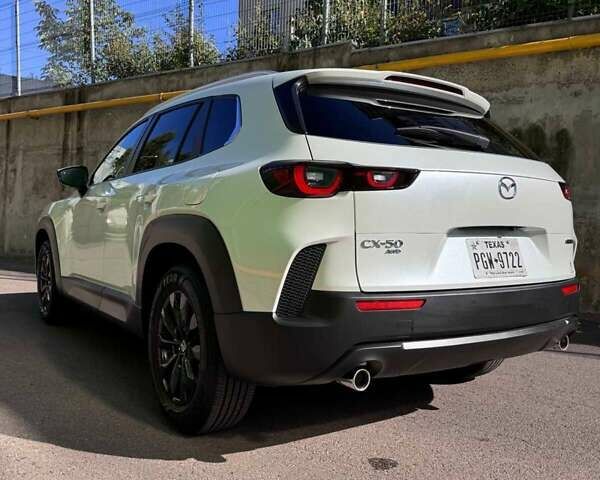 Белый Мазда CX-50, объемом двигателя 2.49 л и пробегом 5 тыс. км за 25400 $, фото 9 на Automoto.ua