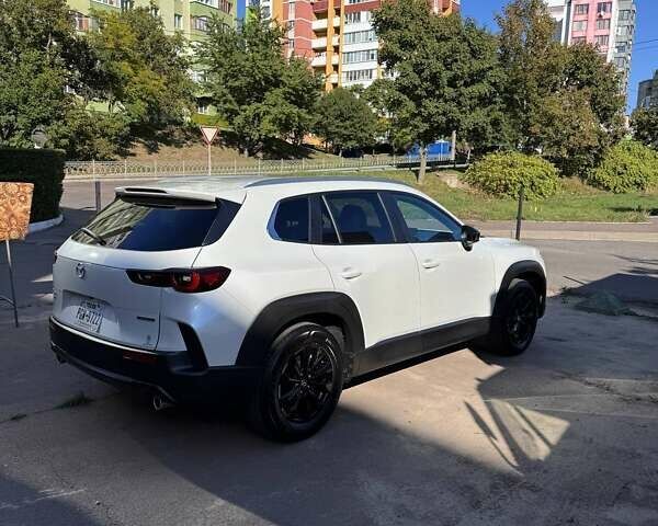 Белый Мазда CX-50, объемом двигателя 2.49 л и пробегом 5 тыс. км за 25400 $, фото 6 на Automoto.ua