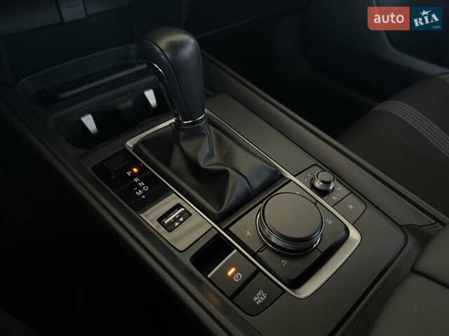 Мазда CX-50 2023 у Миколаєві на Automoto.ua Чорний Мазда CX-50, об'ємом двигуна 2.49 л та пробігом 26 тис. км за 25999 $, фото 9 на Automoto.ua