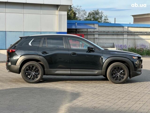 Черный Мазда CX-50, объемом двигателя 2.5 л и пробегом 8 тыс. км за 28990 $, фото 3 на Automoto.ua
