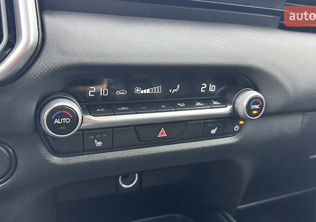 Чорний Мазда CX-50, об'ємом двигуна 2.49 л та пробігом 19 тис. км за 28900 $, фото 22 на Automoto.ua