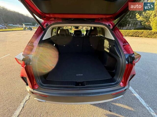 Красный Мазда CX-50, объемом двигателя 2.49 л и пробегом 19 тыс. км за 25500 $, фото 45 на Automoto.ua