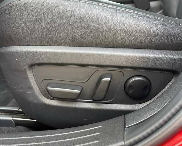 Красный Мазда CX-50, объемом двигателя 2.49 л и пробегом 19 тыс. км за 28700 $, фото 15 на Automoto.ua
