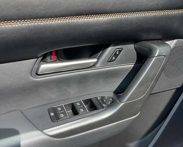 Червоний Мазда CX-50, об'ємом двигуна 2.49 л та пробігом 19 тис. км за 26900 $, фото 13 на Automoto.ua