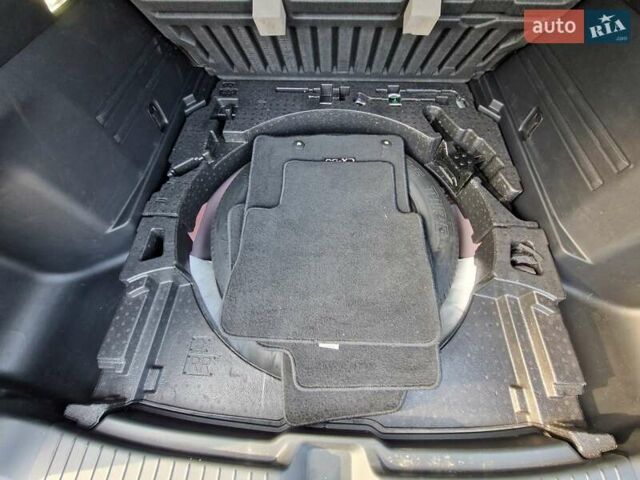 Красный Мазда CX-50, объемом двигателя 2.5 л и пробегом 32 тыс. км за 24999 $, фото 30 на Automoto.ua