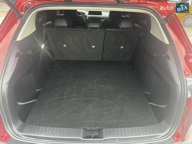 Красный Мазда CX-50, объемом двигателя 2.49 л и пробегом 87 тыс. км за 24000 $, фото 7 на Automoto.ua