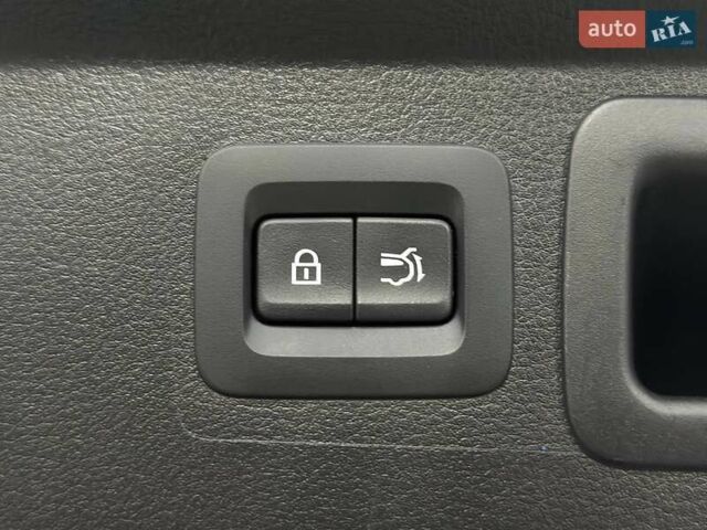 Червоний Мазда CX-50, об'ємом двигуна 2.49 л та пробігом 69 тис. км за 23999 $, фото 18 на Automoto.ua