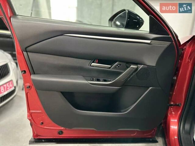 Червоний Мазда CX-50, об'ємом двигуна 2.49 л та пробігом 69 тис. км за 23999 $, фото 12 на Automoto.ua