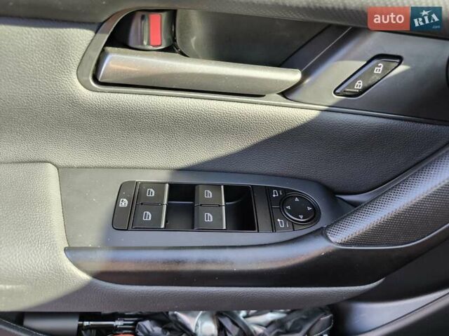 Красный Мазда CX-50, объемом двигателя 2.49 л и пробегом 4 тыс. км за 29999 $, фото 30 на Automoto.ua