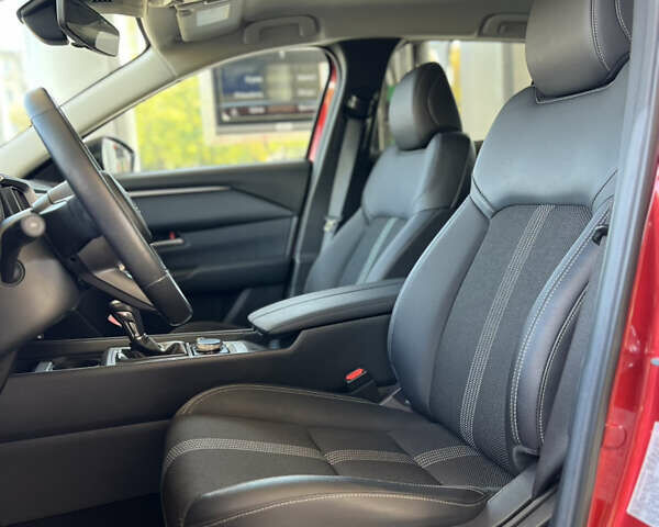 Червоний Мазда CX-50, об'ємом двигуна 2.49 л та пробігом 15 тис. км за 24999 $, фото 10 на Automoto.ua