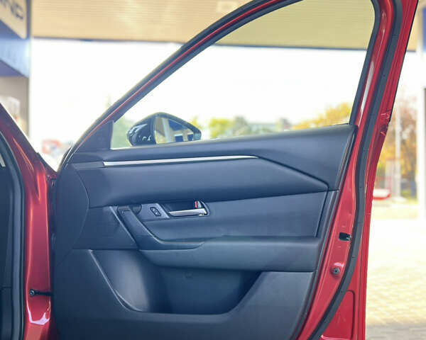 Червоний Мазда CX-50, об'ємом двигуна 2.49 л та пробігом 15 тис. км за 24999 $, фото 22 на Automoto.ua