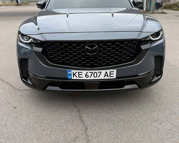 Серый Мазда CX-50, объемом двигателя 2.49 л и пробегом 29 тыс. км за 28500 $, фото 1 на Automoto.ua