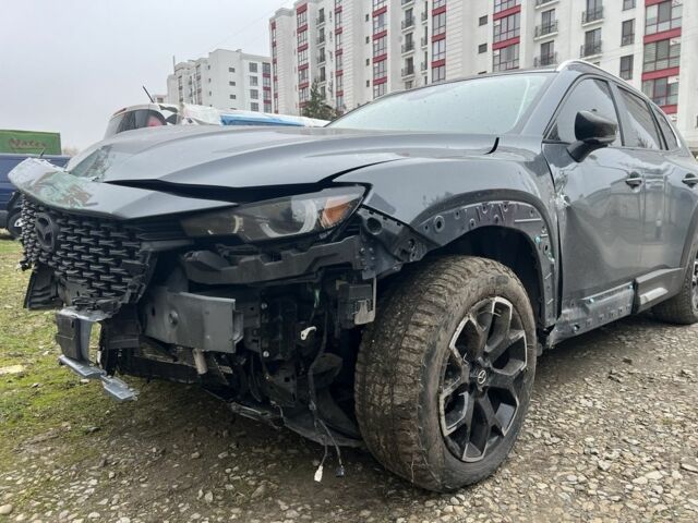 Серый Мазда CX-50, объемом двигателя 2.5 л и пробегом 33 тыс. км за 10000 $, фото 2 на Automoto.ua