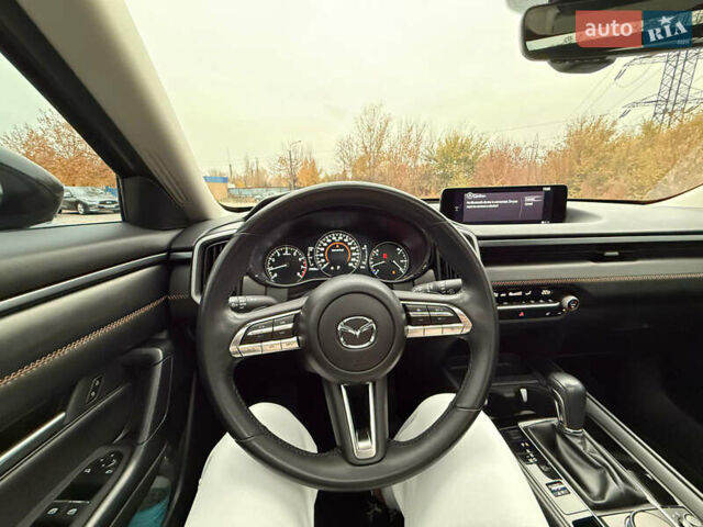 Серый Мазда CX-50, объемом двигателя 2.49 л и пробегом 22 тыс. км за 25300 $, фото 20 на Automoto.ua