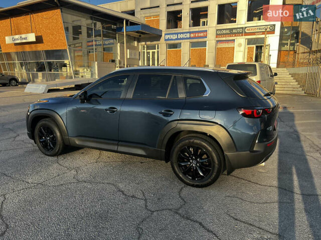 Серый Мазда CX-50, объемом двигателя 2.5 л и пробегом 15 тыс. км за 27900 $, фото 3 на Automoto.ua