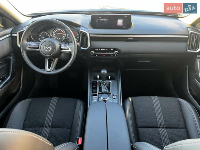 Серый Мазда CX-50, объемом двигателя 2.5 л и пробегом 15 тыс. км за 27900 $, фото 6 на Automoto.ua