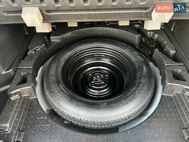 Серый Мазда CX-50, объемом двигателя 2.5 л и пробегом 15 тыс. км за 27900 $, фото 15 на Automoto.ua