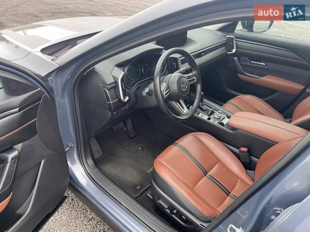 Синій Мазда CX-50, об'ємом двигуна 2.49 л та пробігом 43 тис. км за 27500 $, фото 4 на Automoto.ua
