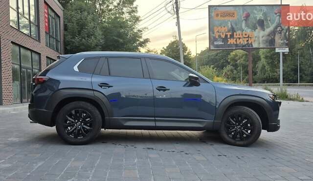 Синий Мазда CX-50, объемом двигателя 2.49 л и пробегом 15 тыс. км за 26000 $, фото 3 на Automoto.ua