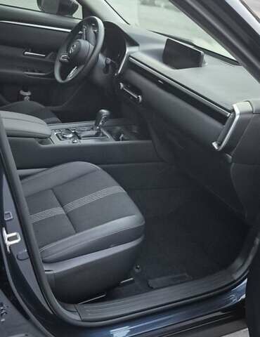 Синий Мазда CX-50, объемом двигателя 2.49 л и пробегом 15 тыс. км за 26000 $, фото 14 на Automoto.ua