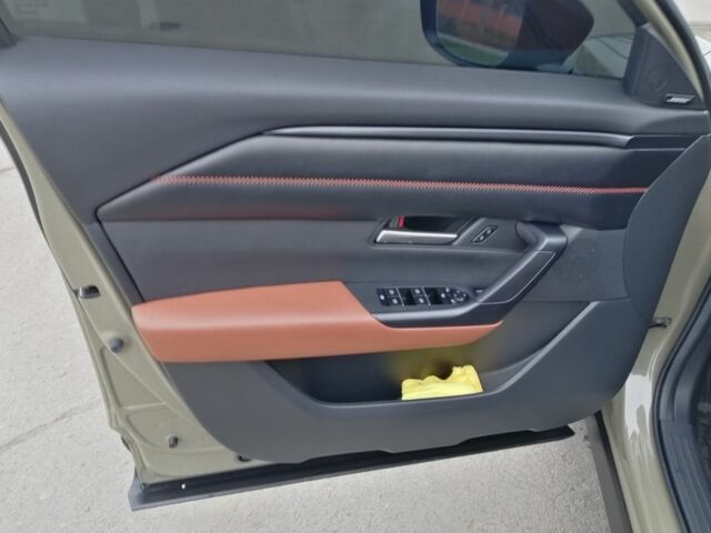 Зелений Мазда CX-50, об'ємом двигуна 2.5 л та пробігом 13 тис. км за 35000 $, фото 7 на Automoto.ua