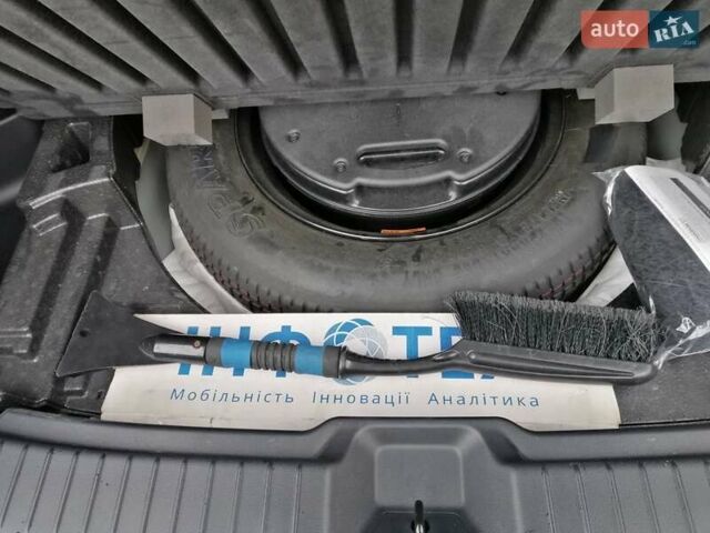 Зелений Мазда CX-50, об'ємом двигуна 2.49 л та пробігом 13 тис. км за 35000 $, фото 7 на Automoto.ua