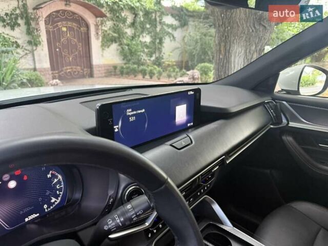 Белый Мазда CX-60, объемом двигателя 2.49 л и пробегом 8 тыс. км за 42500 $, фото 1 на Automoto.ua