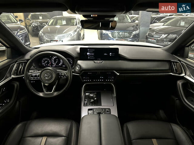 Белый Мазда CX-60, объемом двигателя 2.5 л и пробегом 9 тыс. км за 39999 $, фото 36 на Automoto.ua