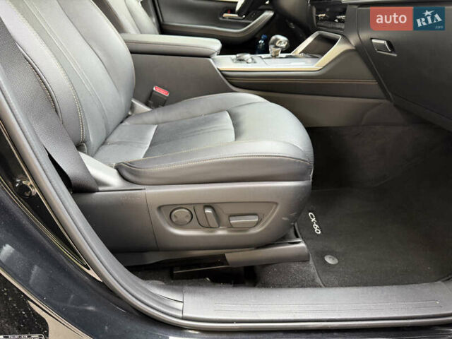 Черный Мазда CX-60, объемом двигателя 2.49 л и пробегом 32 тыс. км за 37500 $, фото 15 на Automoto.ua