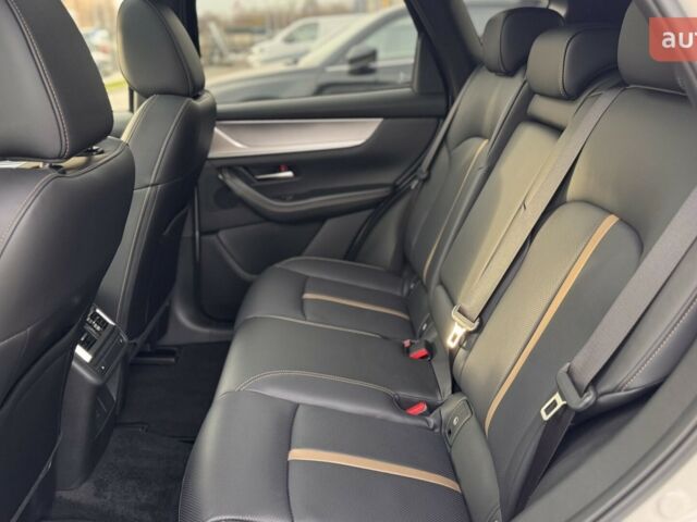 Мазда CX-60, объемом двигателя 3.28 л и пробегом 0 тыс. км за 54050 $, фото 26 на Automoto.ua