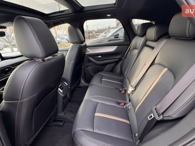 Мазда CX-60, объемом двигателя 3.28 л и пробегом 0 тыс. км за 54050 $, фото 23 на Automoto.ua