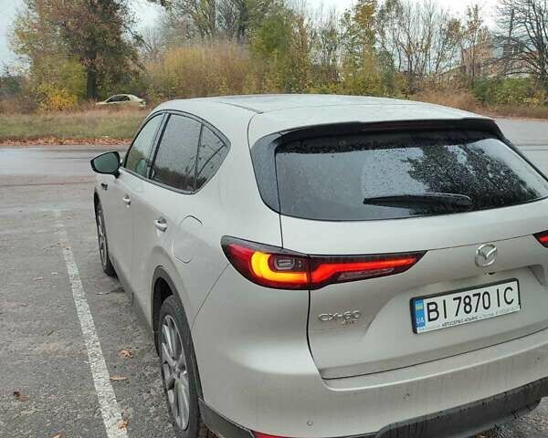 Серый Мазда CX-60, объемом двигателя 2.49 л и пробегом 45 тыс. км за 39000 $, фото 4 на Automoto.ua