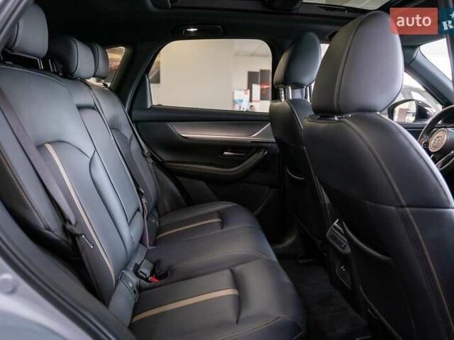 Серый Мазда CX-60, объемом двигателя 3.28 л и пробегом 30 тыс. км за 53943 $, фото 16 на Automoto.ua