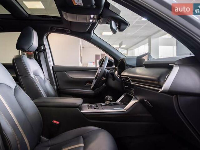 Серый Мазда CX-60, объемом двигателя 3.28 л и пробегом 30 тыс. км за 53943 $, фото 13 на Automoto.ua