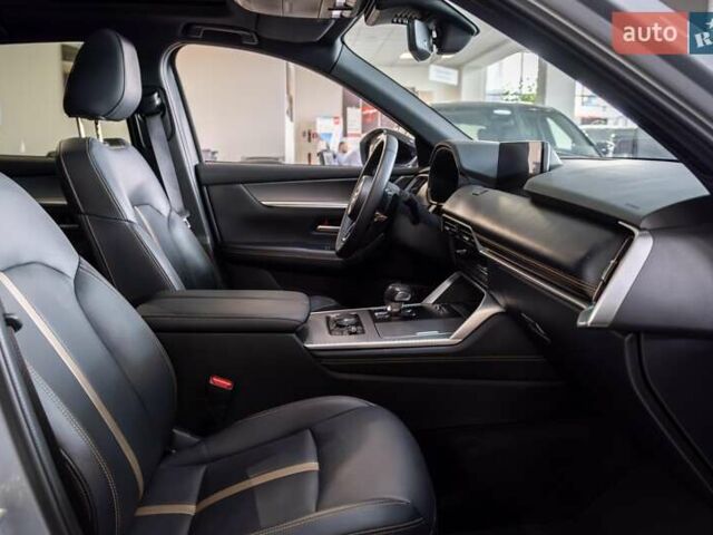 Серый Мазда CX-60, объемом двигателя 3.28 л и пробегом 30 тыс. км за 53943 $, фото 11 на Automoto.ua