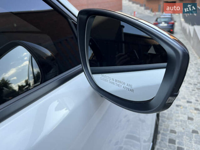 Белый Мазда CX-70, объемом двигателя 3.3 л и пробегом 7 тыс. км за 45000 $, фото 11 на Automoto.ua