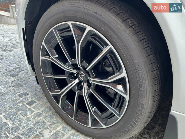 Белый Мазда CX-70, объемом двигателя 3.3 л и пробегом 7 тыс. км за 45000 $, фото 37 на Automoto.ua
