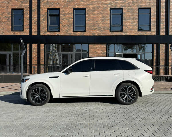 Белый Мазда CX-70, объемом двигателя 3.3 л и пробегом 28 тыс. км за 47000 $, фото 1 на Automoto.ua