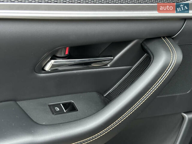 Чорний Мазда CX-70, об'ємом двигуна 3.28 л та пробігом 19 тис. км за 46500 $, фото 39 на Automoto.ua