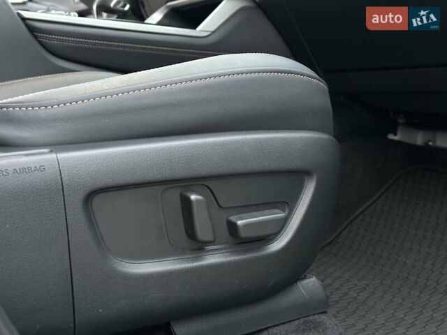 Чорний Мазда CX-70, об'ємом двигуна 3.28 л та пробігом 19 тис. км за 46500 $, фото 59 на Automoto.ua