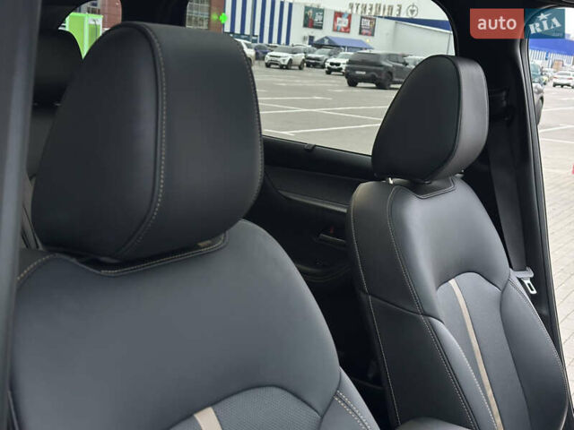 Чорний Мазда CX-70, об'ємом двигуна 3.28 л та пробігом 19 тис. км за 46500 $, фото 63 на Automoto.ua