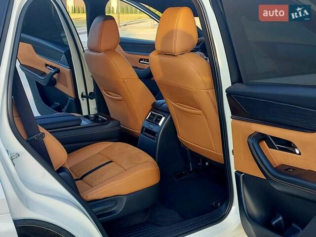 Белый Мазда CX-90, объемом двигателя 3.28 л и пробегом 16 тыс. км за 45500 $, фото 14 на Automoto.ua