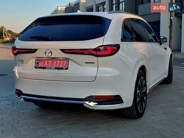 Белый Мазда CX-90, объемом двигателя 3.28 л и пробегом 16 тыс. км за 45500 $, фото 7 на Automoto.ua