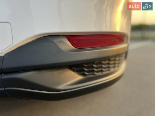 Белый Мазда CX-90, объемом двигателя 3.28 л и пробегом 7 тыс. км за 33400 $, фото 17 на Automoto.ua