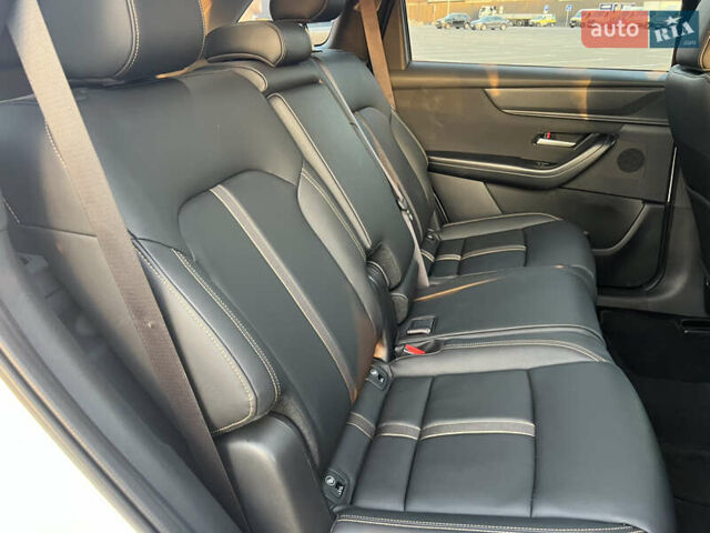 Белый Мазда CX-90, объемом двигателя 3.28 л и пробегом 7 тыс. км за 33400 $, фото 22 на Automoto.ua