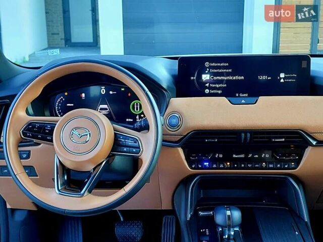 Белый Мазда CX-90, объемом двигателя 3.28 л и пробегом 16 тыс. км за 45500 $, фото 31 на Automoto.ua