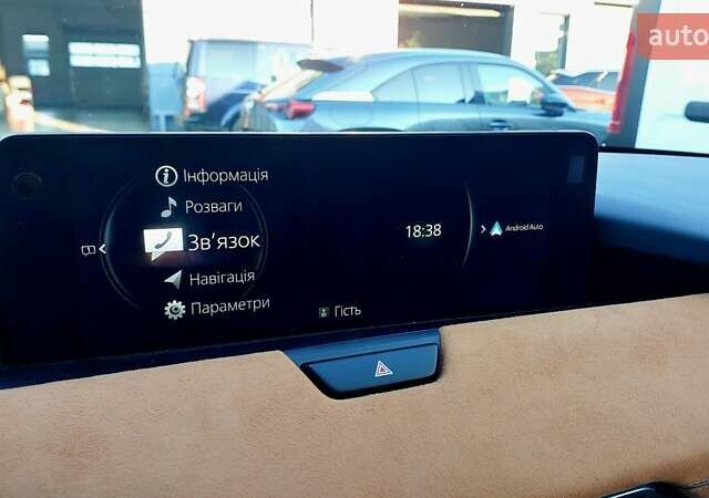 Белый Мазда CX-90, объемом двигателя 3.28 л и пробегом 16 тыс. км за 45500 $, фото 68 на Automoto.ua