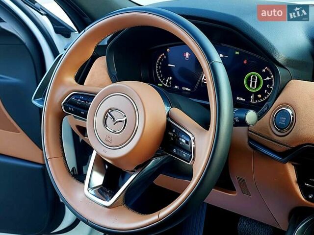 Белый Мазда CX-90, объемом двигателя 3.28 л и пробегом 16 тыс. км за 45500 $, фото 36 на Automoto.ua